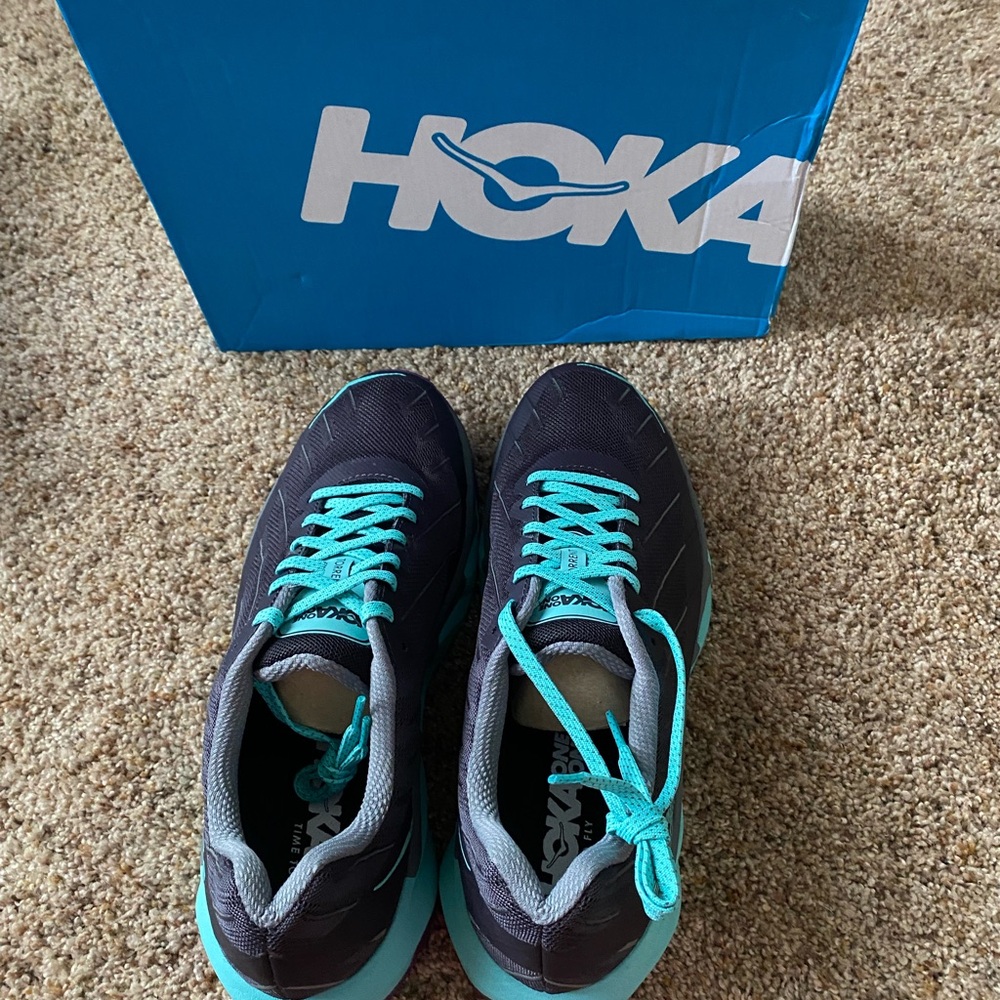NWT HOKA “Torrant” Women Athletic shoes - Picture 8 of 8